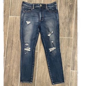 American Eagle Hi-Rise Distressed Jeggings